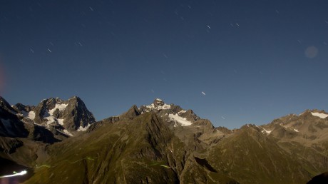 Noční Ötztalské Alpy.