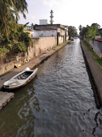 Vodní cesta kanál Hamilton v Negombu.
