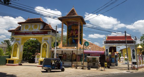 Buddhistický chrám Henakaduwa Viharaya v Tangalle.