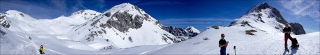 Sedlo nám otevřelo nový výhled do horských masívů Tennengebirge.