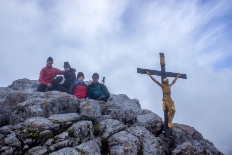 Všichni pohromadě na vrcholu Hocheck ve výšce 2.651 m n. m.