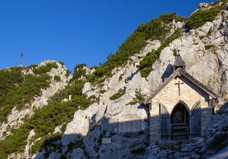 Staufenkapelle pod vrcholem.