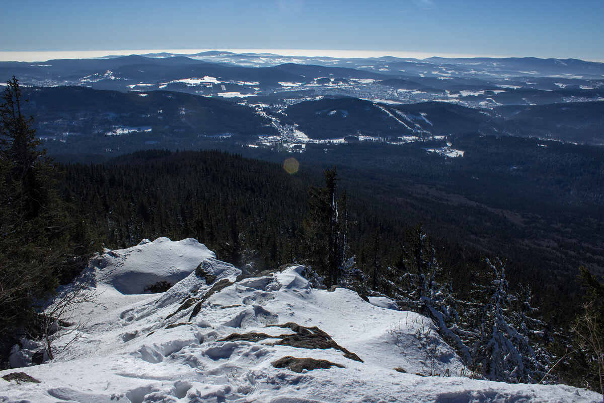 21. 1. 2017. Výhled z vrcholu Falkensteinu (1.315 m) na jih.