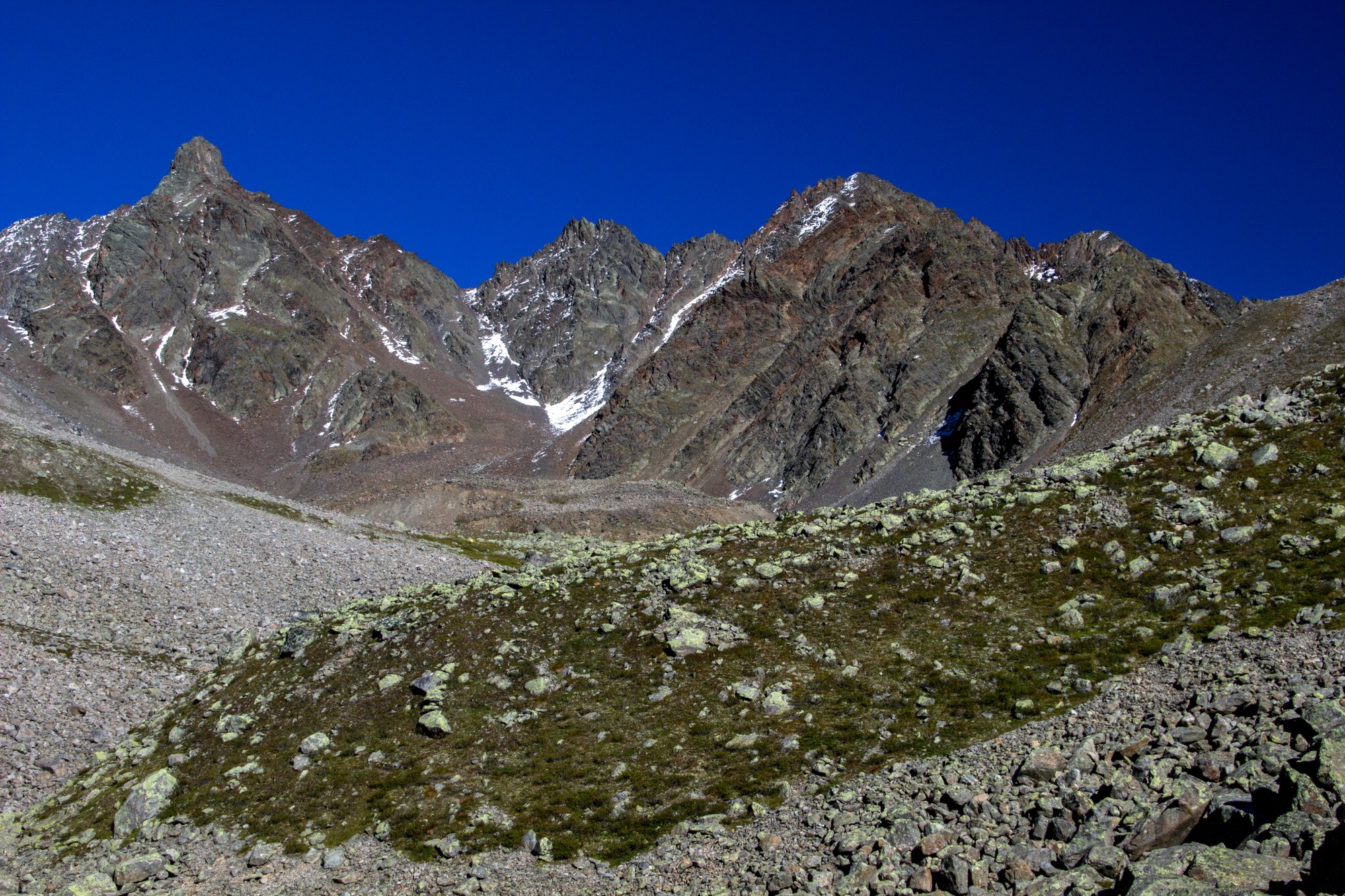 Ampferkogel 3.183 m n. m. s Weißmaurachkogelem - 3.071 m n. m. pohromadě.